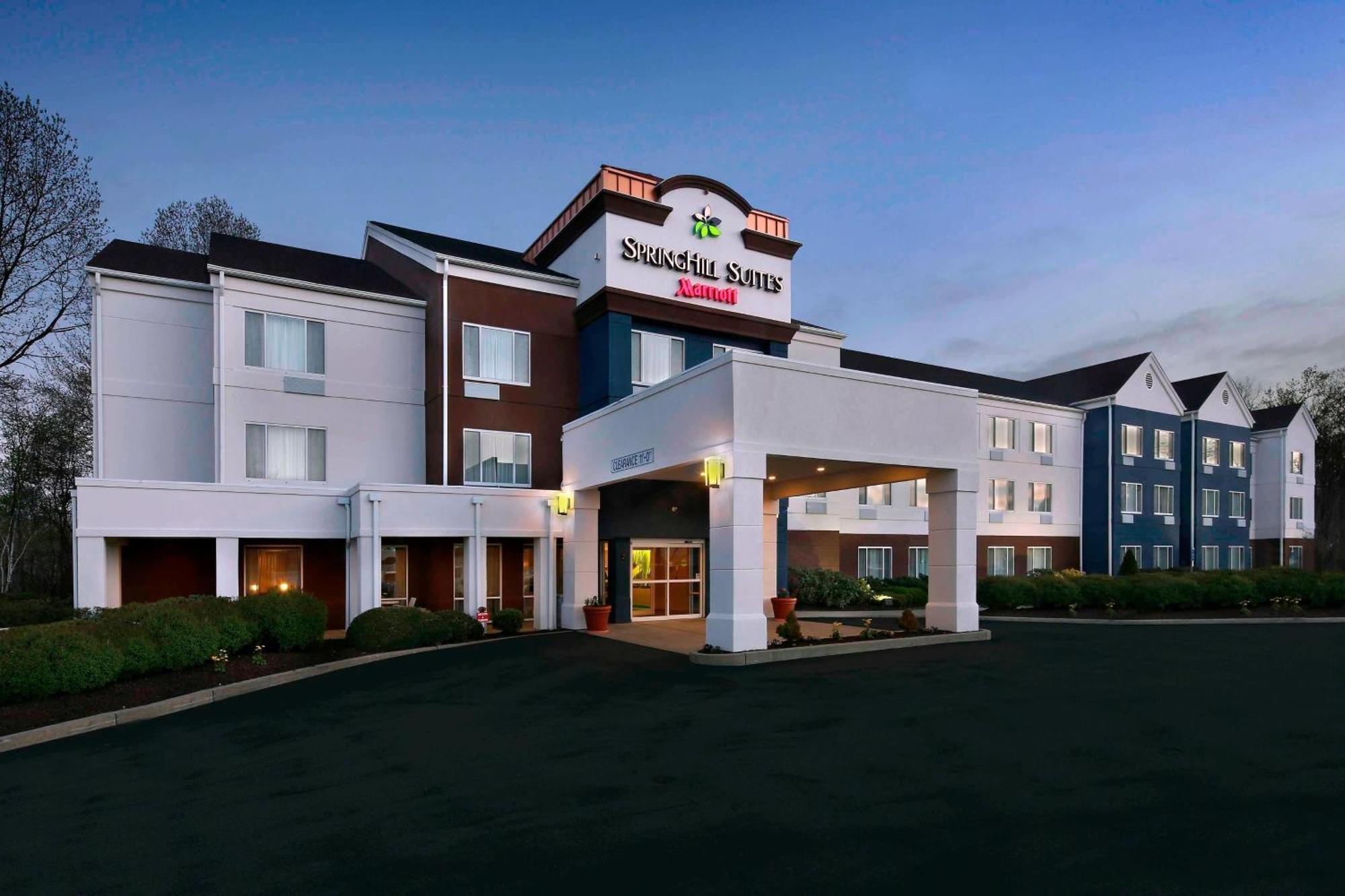 สปริงฮิลล์ สวีท มิสติค วอเตอร์ฟอร์ด Hotel นิวลอนดอน ภายนอก รูปภาพ